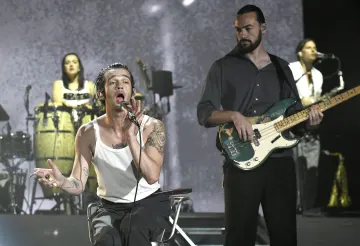 Bitte nicht zu The 1975 – diese Mutter hatte einen Plan für die Geburt